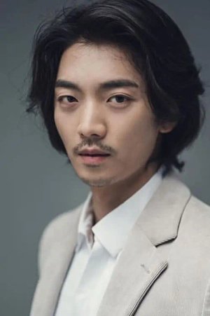 Hee  Hwang