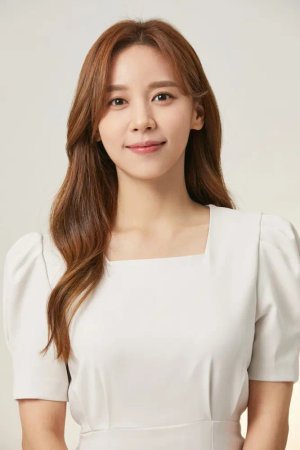 Ji Hee  Hong