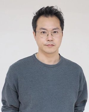Hyun Jin  Baek