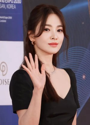 Hye Kyo  Song