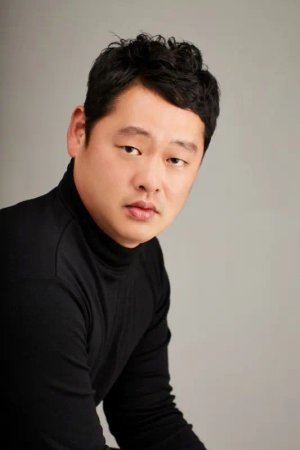 Yoo Joon  Lee