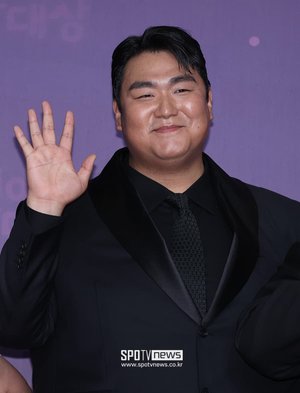 Kyu Ho  Lee