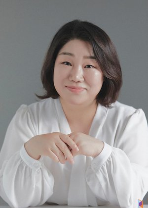 Mi Hwa  Kim