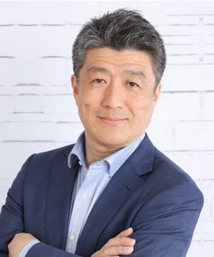 Akimitsu  Takase