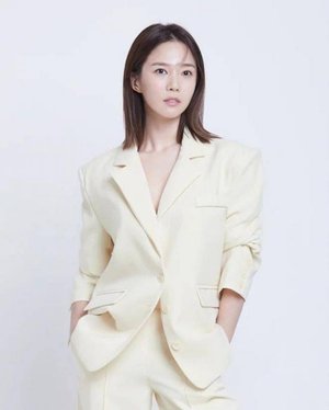 Yang  Ray