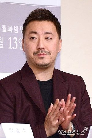 Young Woo  Jang
