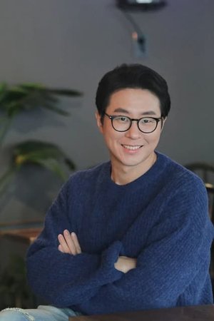Hyun Kyun  Lee