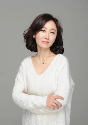 Ji Ha  Lee