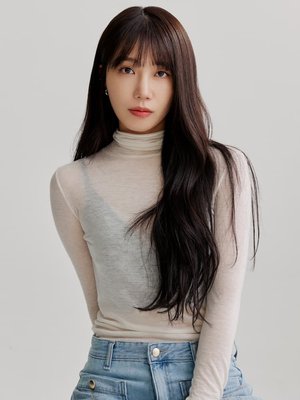 Ji  Eun