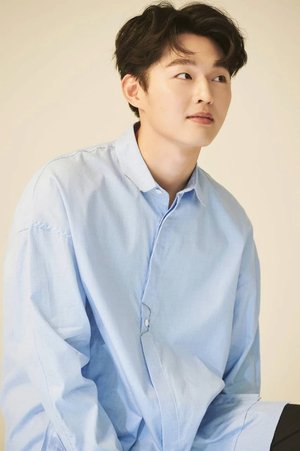 Woo Kyum  Kim