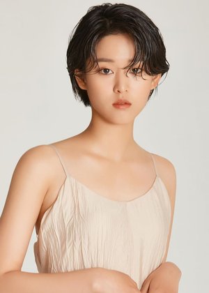 Yeon  Lee