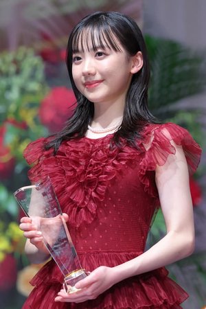 Mana  Ashida