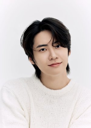 Hyuk  Jin