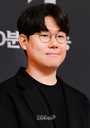 Tae Seob  Han