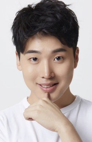 Min Chul  Kim