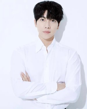 Seung Gi Lee