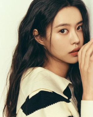 Hyo Won Baek