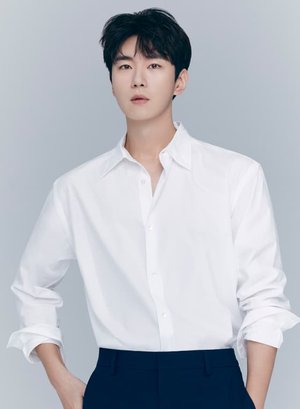Yeon Woo Park